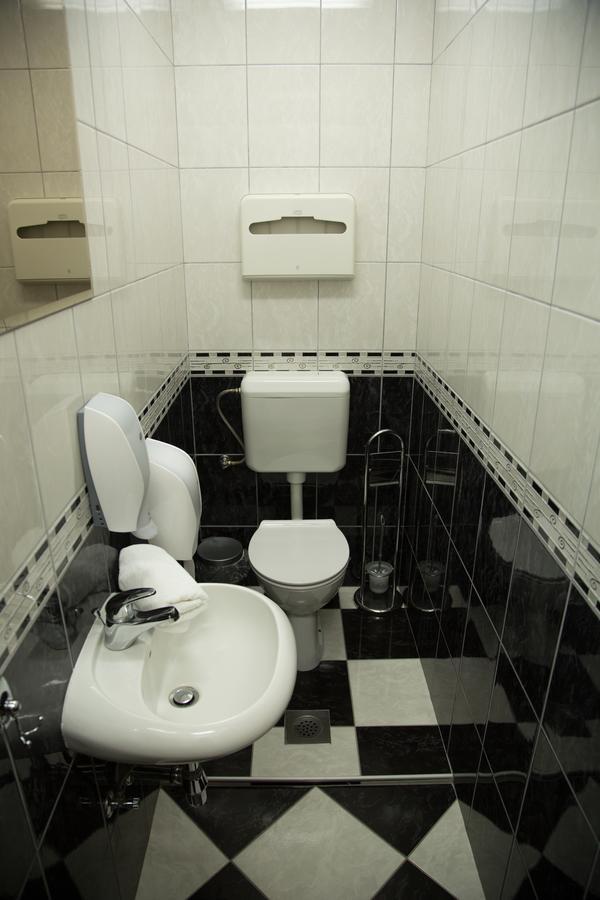 Hotel Babino Brdo Derventa Exterior foto